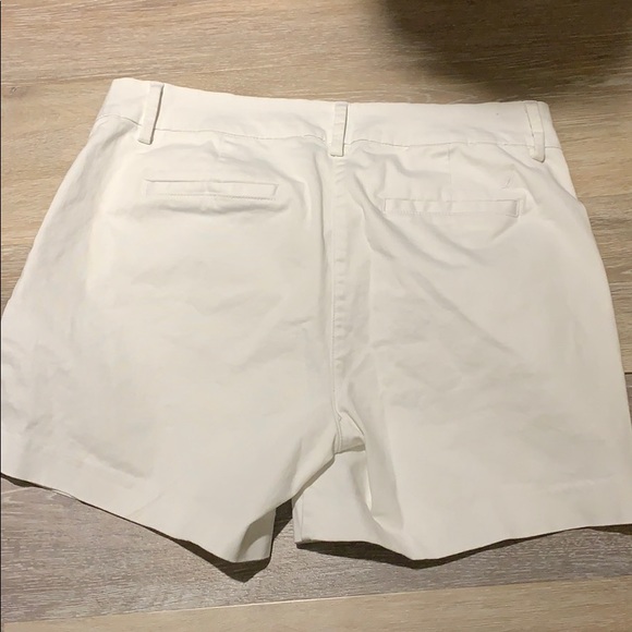 Nautica white shorts! - Picture 3 of 3